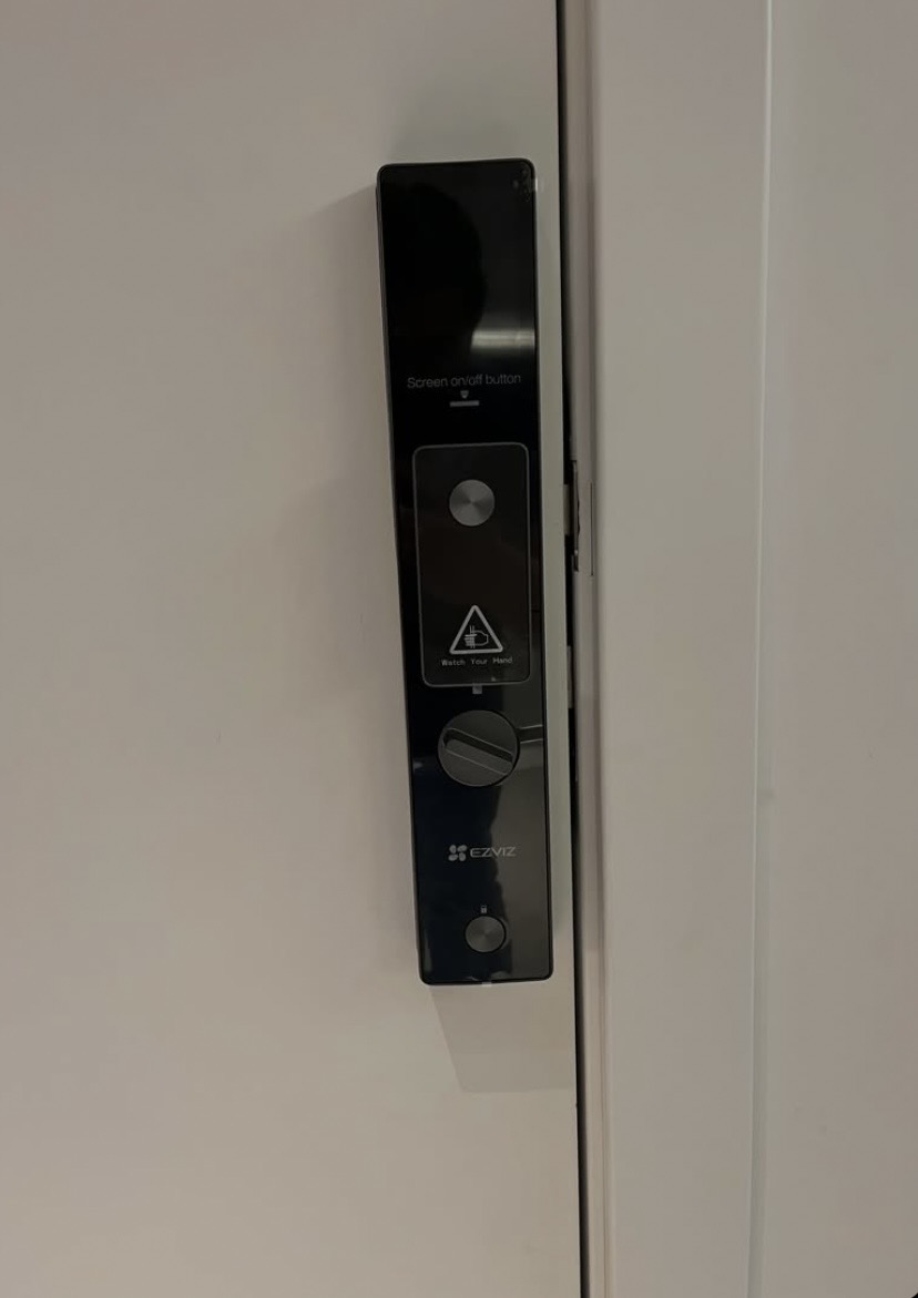 Pantalla interior de Smart Lock PRO instalada